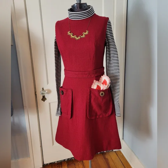 Vintage Red Pocket Dress - Picture 2 of 14